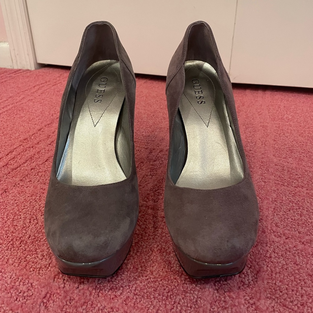 Guess Size 9.5 Grey Suede Heels with Platform